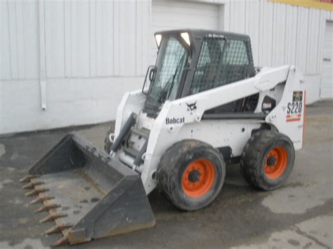 horsepiwer of bobcat skid steer|bobcat s220 horsepower.